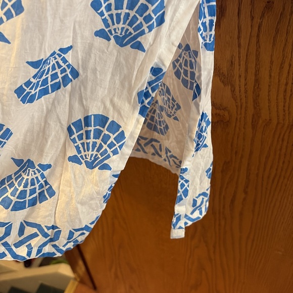 Barbara Gerwit Blue and White shell Patterned Swim Coverup - Picture 3 of 4